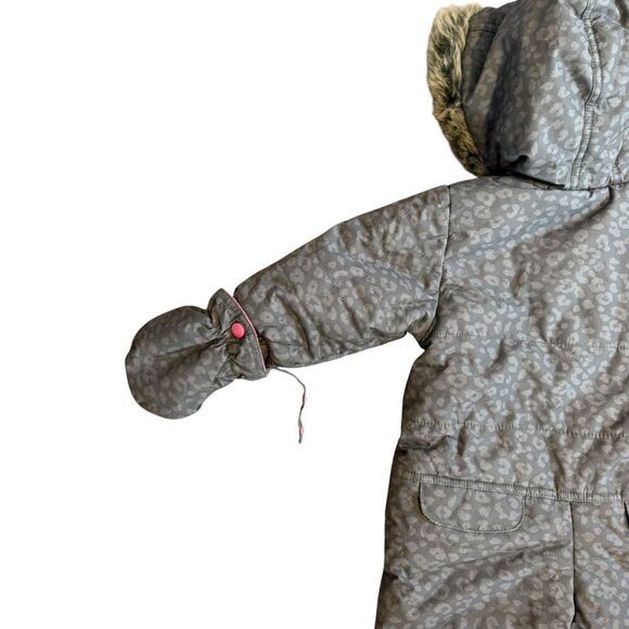 OshKosh b'Gosh Snow Suit 18 Months Girl Gray Leopard Pink Faux Fur Collar Warm - Picture 9 of 10
